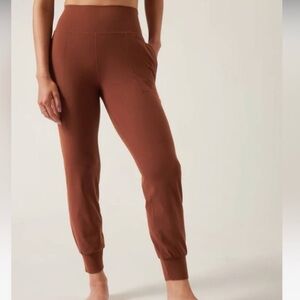 Athleta High Rise Salutation Jogger Clay Rust Orange Brown XL Tall